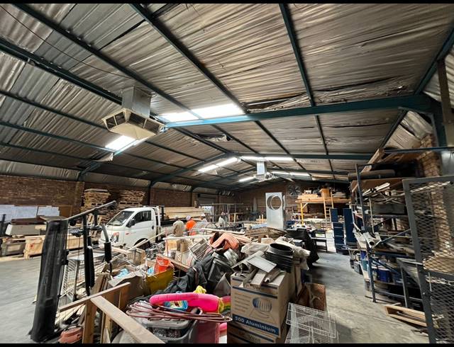 600M² WAREHOUSE FOR SALE IN DAGGAFONTEIN